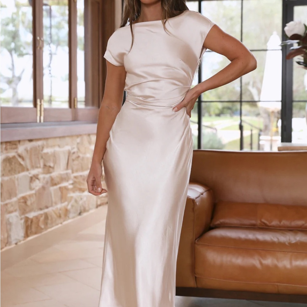 Siren Melody Maxi Dress Champagne